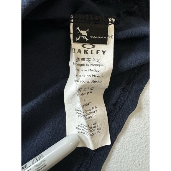 Oakley Logo Long Sleeve T-Shirt Men’s L Blue Sunglasses Tech Streetwear Skate - Picture 4 of 6